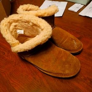 Bear paw boots size 9
